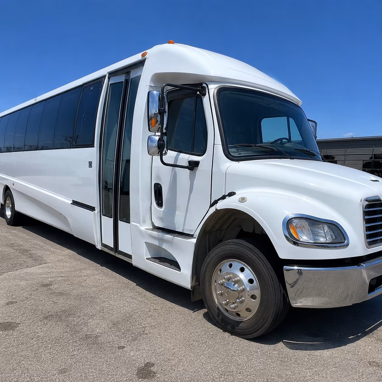 concert and festival buses to mississippi coliseum and beyond