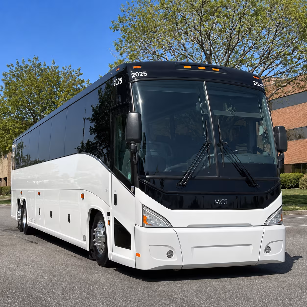 employee shuttle buses for jackson s manufacturing and industrial workforce
