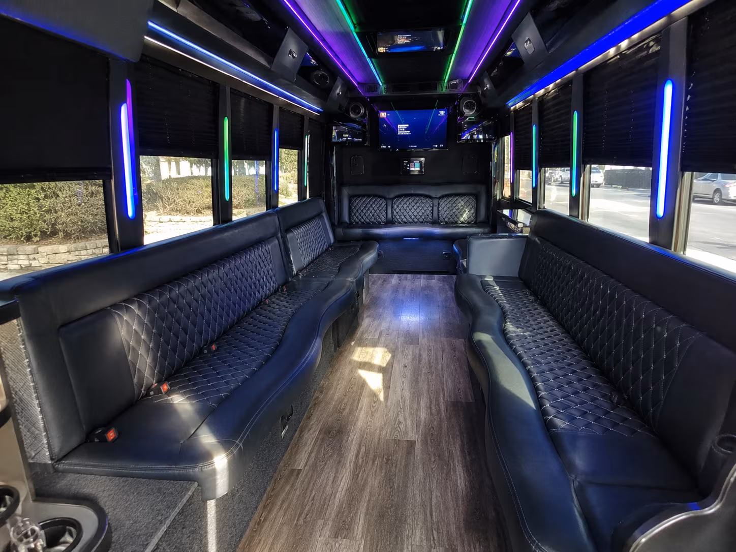 jackson 15 passenger party bus interior
