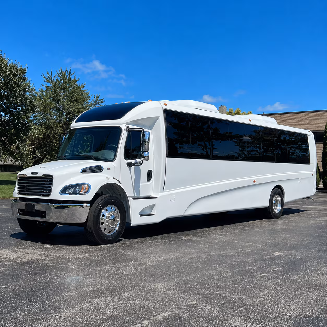 jackson 20 passenger minibus