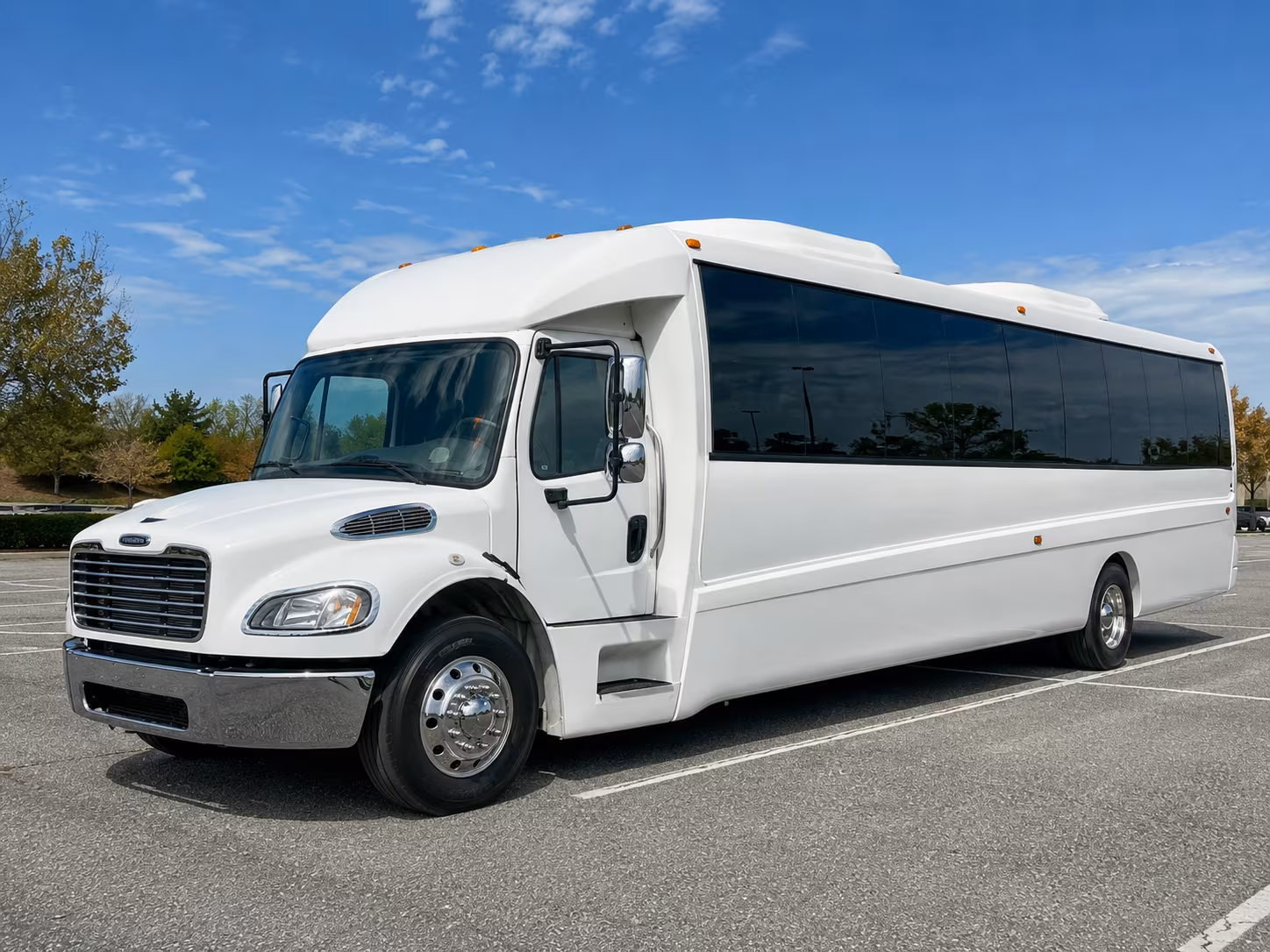 jackson 30 passenger party bus