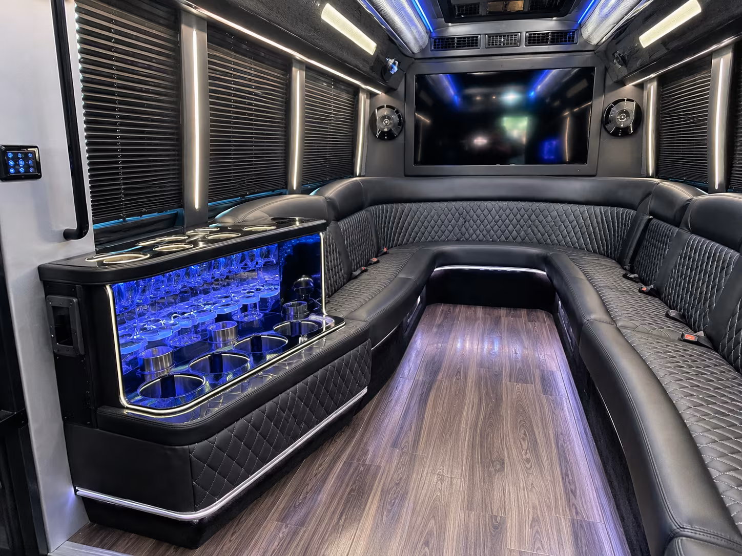 party buses for bachelorette wine tours around jackson